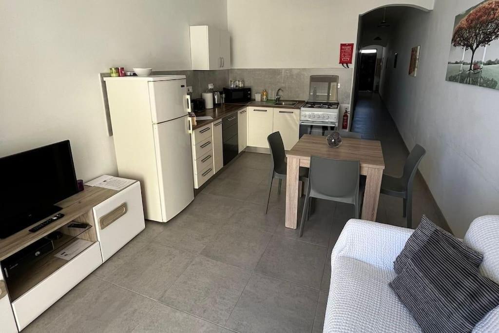 Serenity Sea-View Maisonette Marsalforn Bagian luar foto